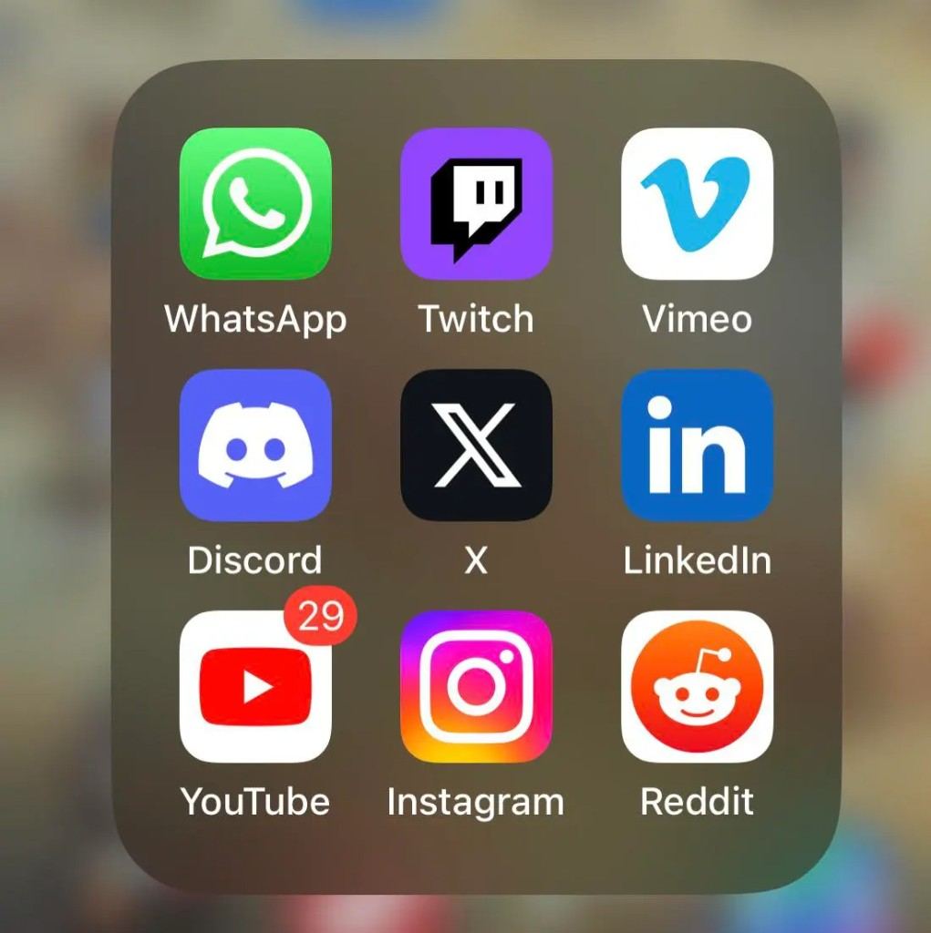 Соцсети и мессенджеры — WhatsApp, Instagram, Discord и другие